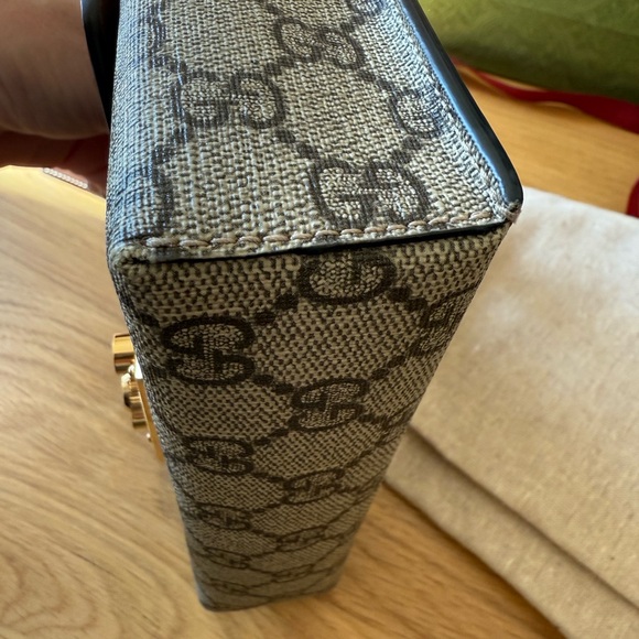 AUTHENTIC GUCCI PADLOCK - Picture 7 of 11